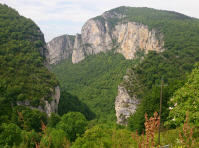 Suchbild: wo verläuft die Straße durch die Gorge du Nas?