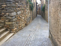 ... durch diese hohle Gasse muss er kommen ...